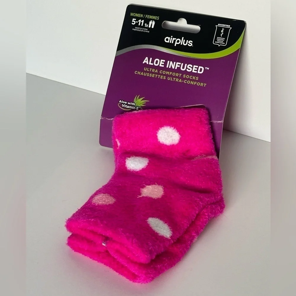 Airplus Pink Polka Dot Aloe Infused Socks